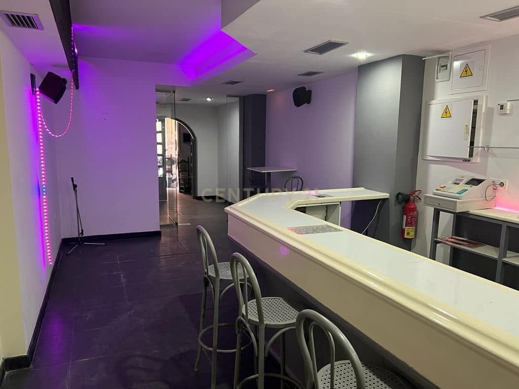 Erhverv til salg i Granada by - € 127.500 (Ref: 9293617)