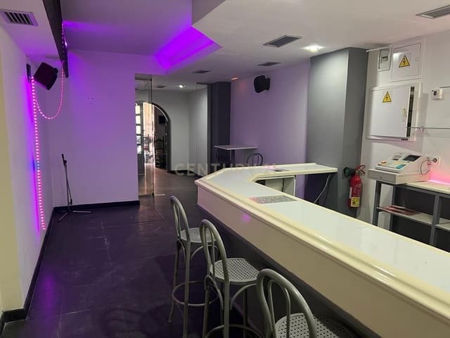 Komercyjne na sprzedaż w Figares, Miasto Grenada - 127 500 € (Ref: 9293617)