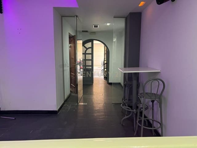 Komercyjne na sprzedaż w Figares, Miasto Grenada - 127 500 € (Ref: 9293617)