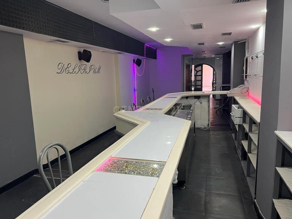 Erhverv til salg i Granada by - € 127.500 (Ref: 9293617)