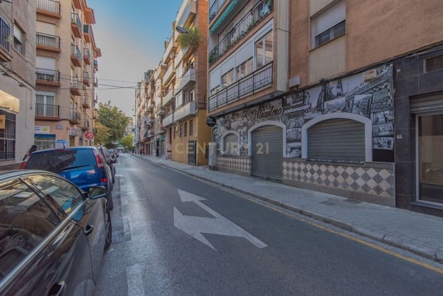 Komercyjne na sprzedaż w Figares, Miasto Grenada - 350 000 € (Ref: 9293620)