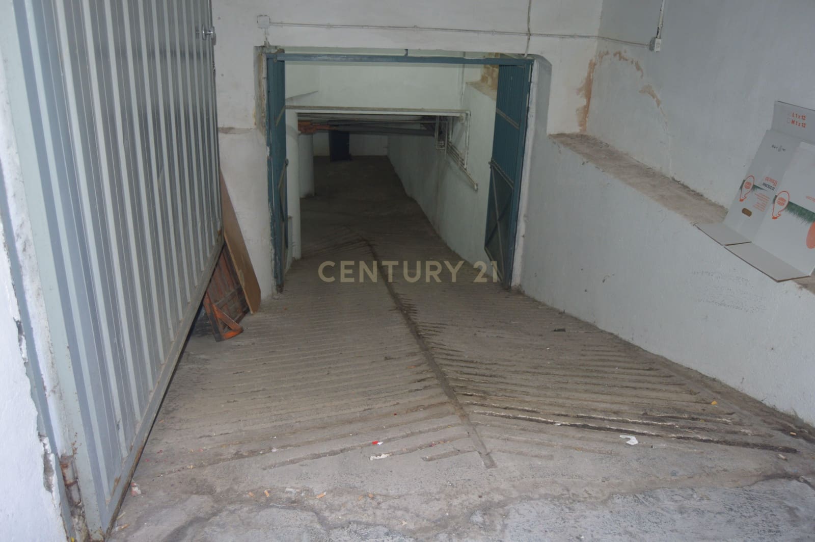 Comercial para venda em Granada cidade - 189 000 € (Ref: 9294005)