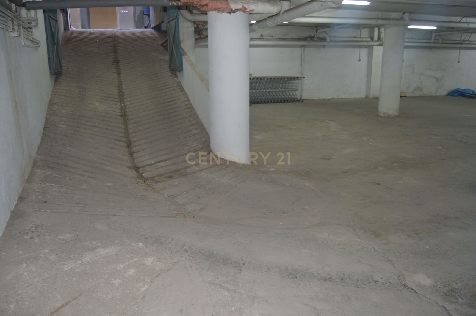 Comercial para venda em Granada cidade - 189 000 € (Ref: 9294005)