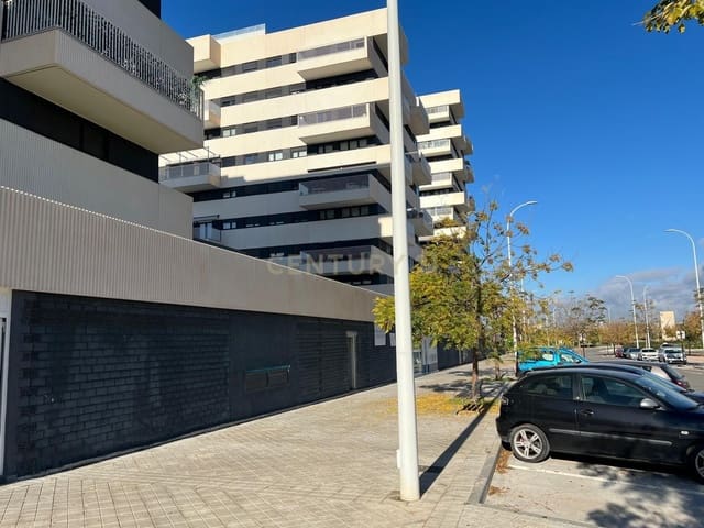 Kaupallinen vuokrattavana paikassa Avda. Federico Garcia Lorca - Nueva Estación Autobuses, Granada kaupunki - 3 000 € (Ref: 9294006)