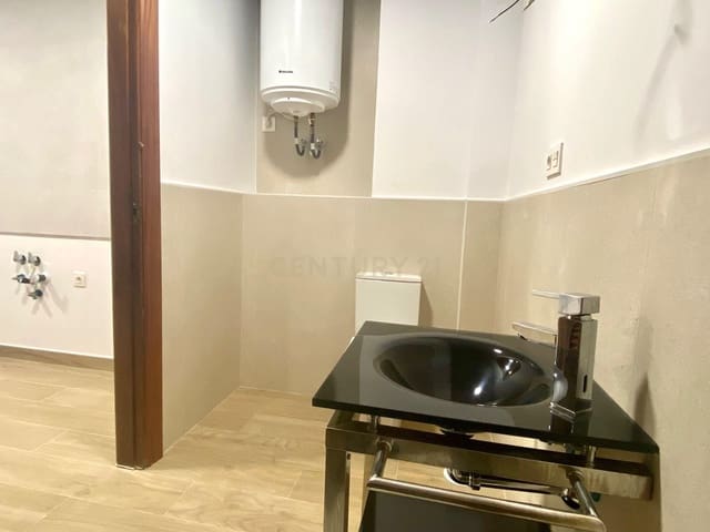 Comercial para venda em Centro - Sagrario, Granada cidade - 165 000 € (Ref: 9294008)