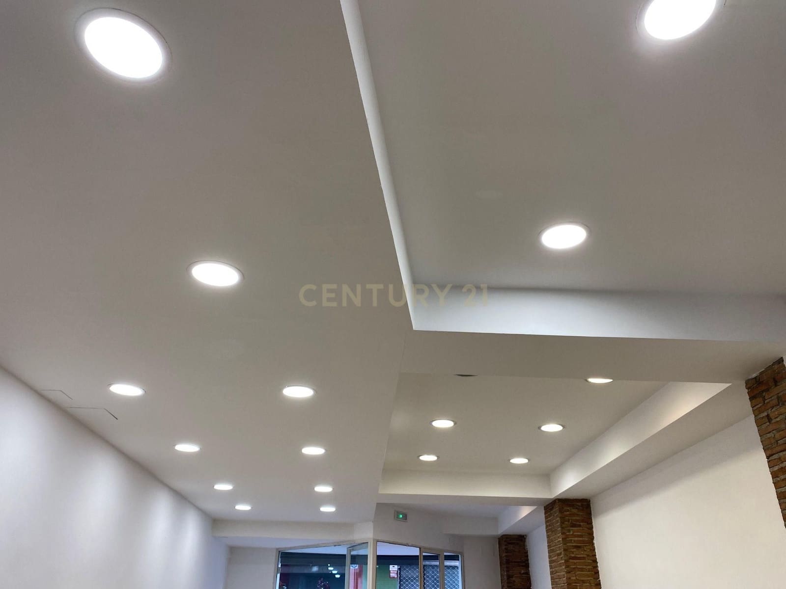 Commercieel te koop in Granada stad - € 165.000 (Ref: 9294008)