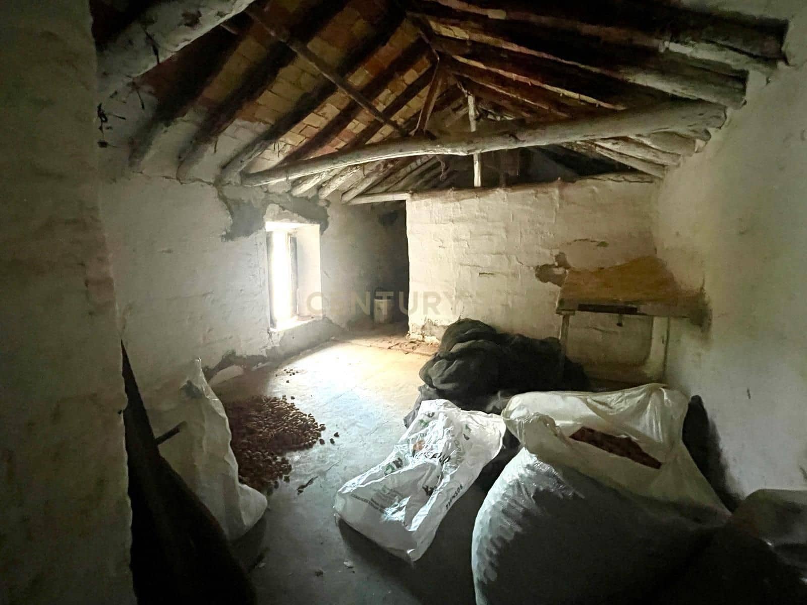 Ruin til salg i Moclin - € 37.000 (Ref: 9294013)