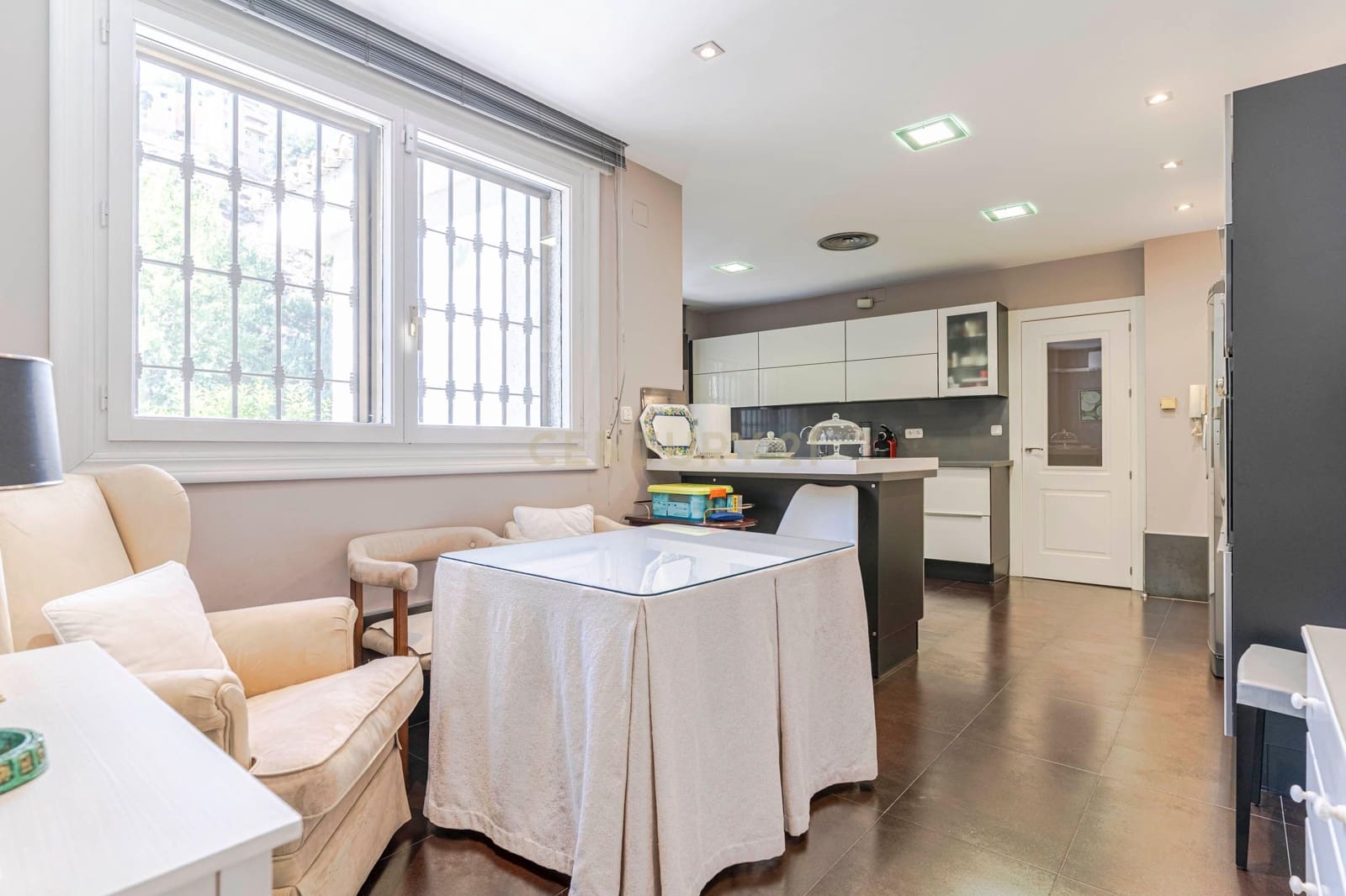 6 soverom Villa til salgs i Granada by med garasje - € 1 040 000 (Ref: 9294014)