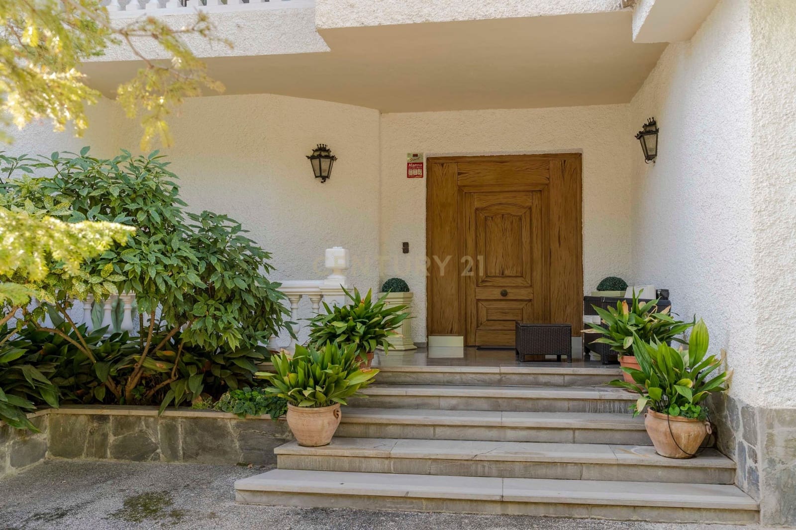 6 soverom Villa til salgs i Granada by med garasje - € 1 040 000 (Ref: 9294014)