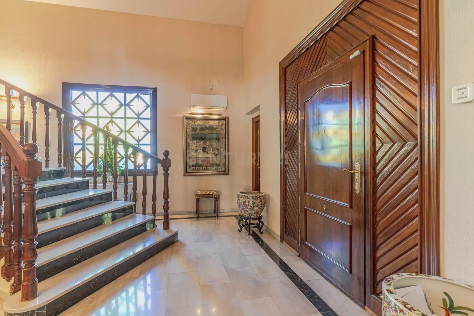 6 soverom Villa til salgs i Granada by med garasje - € 1 040 000 (Ref: 9294014)