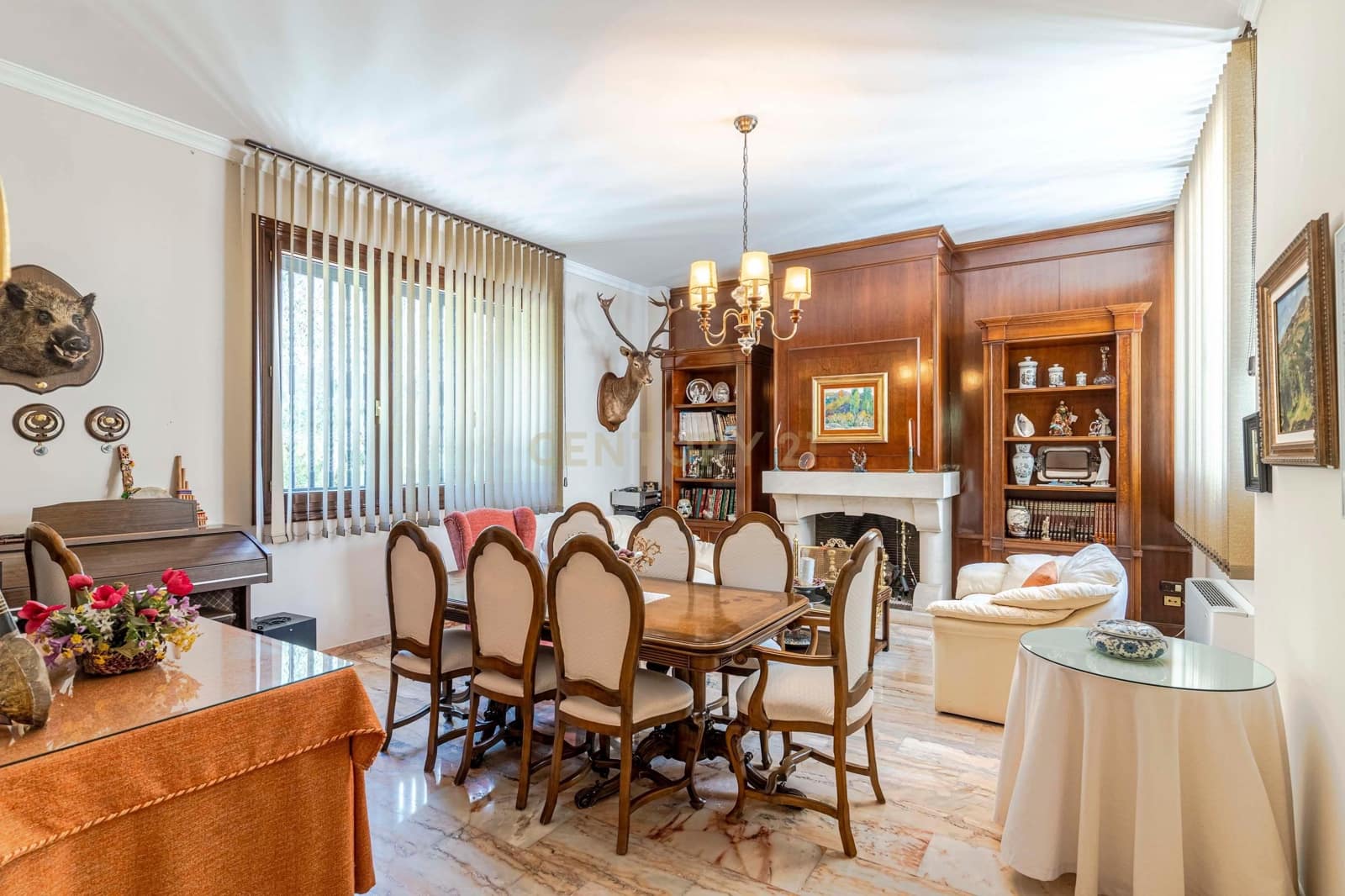 6 soverom Villa til salgs i Granada by med garasje - € 1 040 000 (Ref: 9294014)