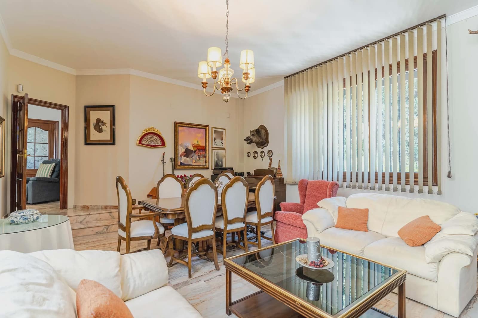 6 soverom Villa til salgs i Granada by med garasje - € 1 040 000 (Ref: 9294014)