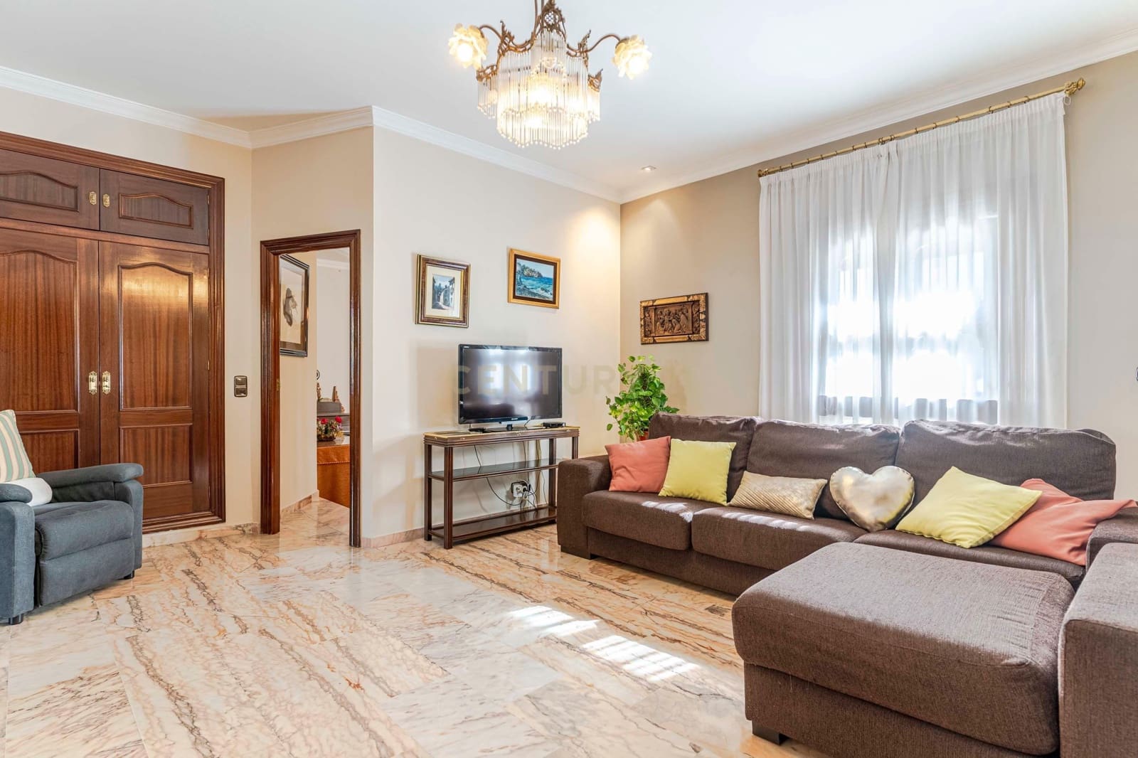 6 soverom Villa til salgs i Granada by med garasje - € 1 040 000 (Ref: 9294014)