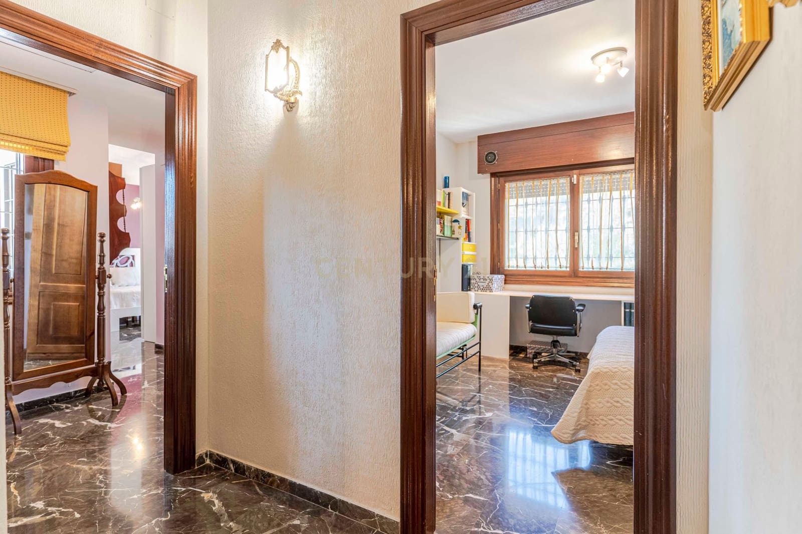 6 soverom Villa til salgs i Granada by med garasje - € 1 040 000 (Ref: 9294014)