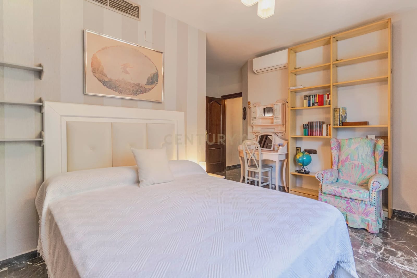 6 soverom Villa til salgs i Granada by med garasje - € 1 040 000 (Ref: 9294014)