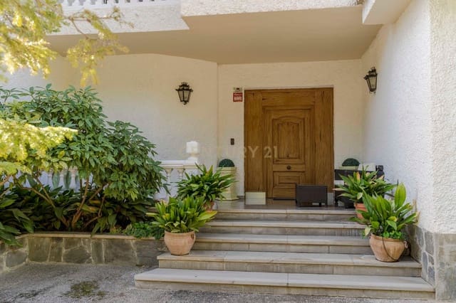 6 soveværelse Villa til salg i Carretera de la Sierra, Granada by med garage - € 1.040.000 (Ref: 9294014)