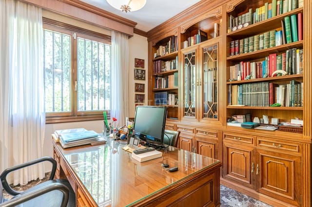 6 soveværelse Villa til salg i Carretera de la Sierra, Granada by med garage - € 1.040.000 (Ref: 9294014)