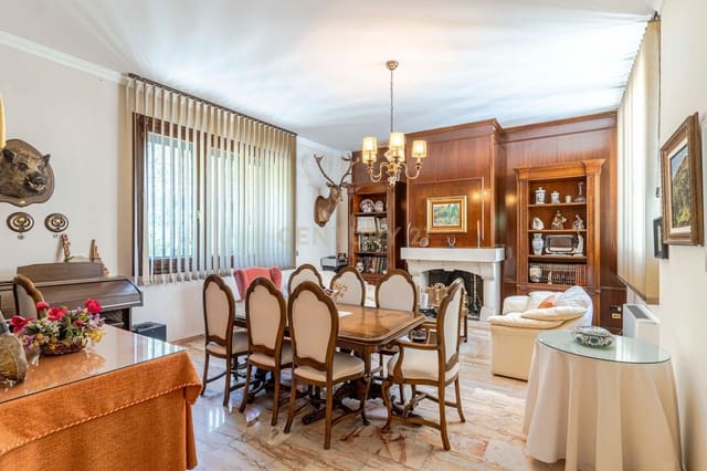 6 soveværelse Villa til salg i Carretera de la Sierra, Granada by med garage - € 1.040.000 (Ref: 9294014)