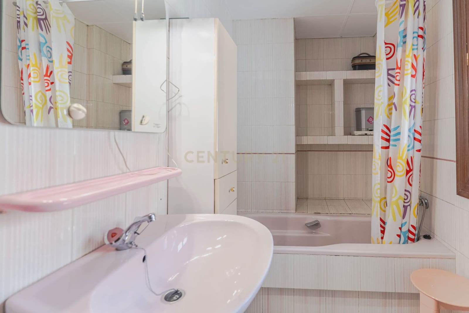 6 soverom Villa til salgs i Granada by med garasje - € 1 040 000 (Ref: 9294014)