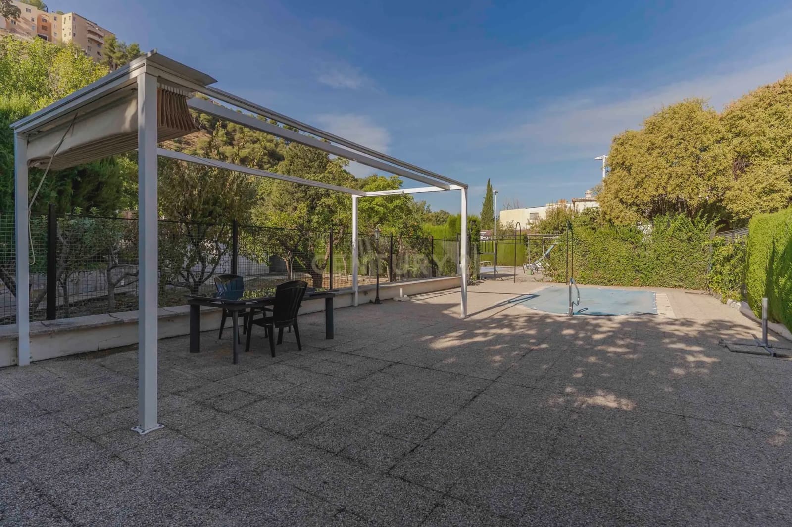 6 soverom Villa til salgs i Granada by med garasje - € 1 040 000 (Ref: 9294014)