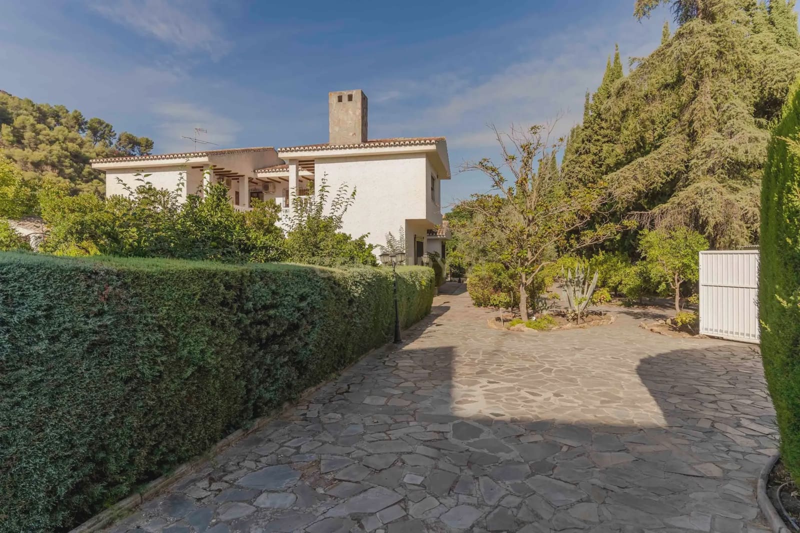 6 soverom Villa til salgs i Granada by med garasje - € 1 040 000 (Ref: 9294014)