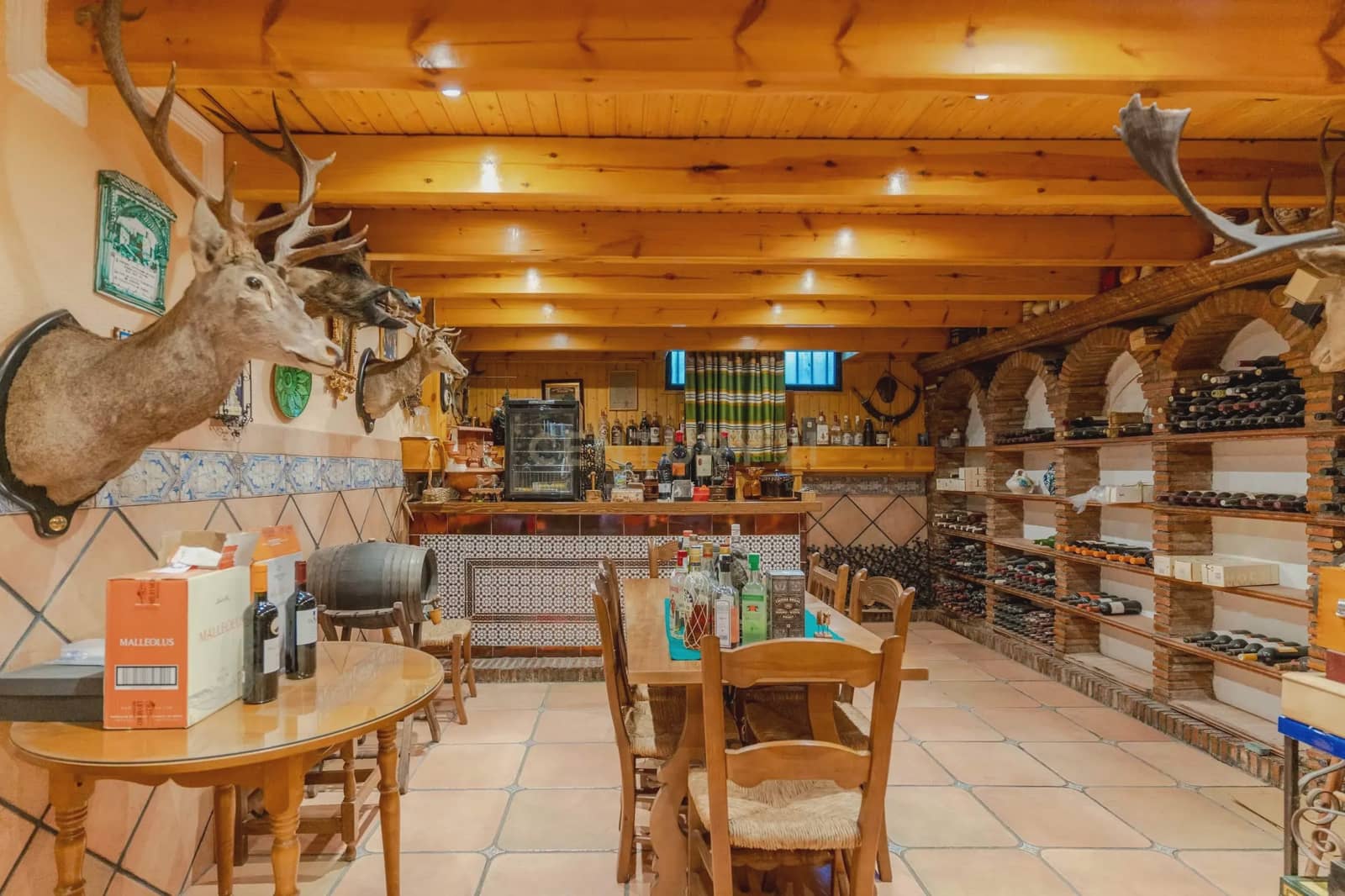 6 soverom Villa til salgs i Granada by med garasje - € 1 040 000 (Ref: 9294014)