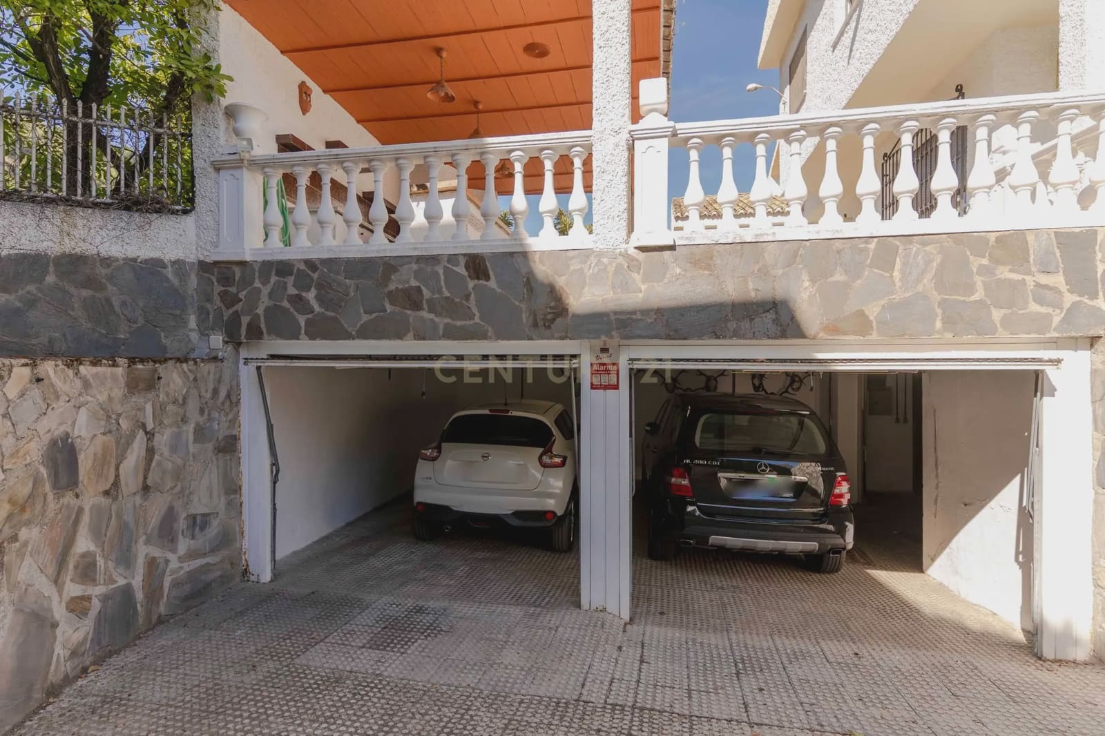 6 soverom Villa til salgs i Granada by med garasje - € 1 040 000 (Ref: 9294014)