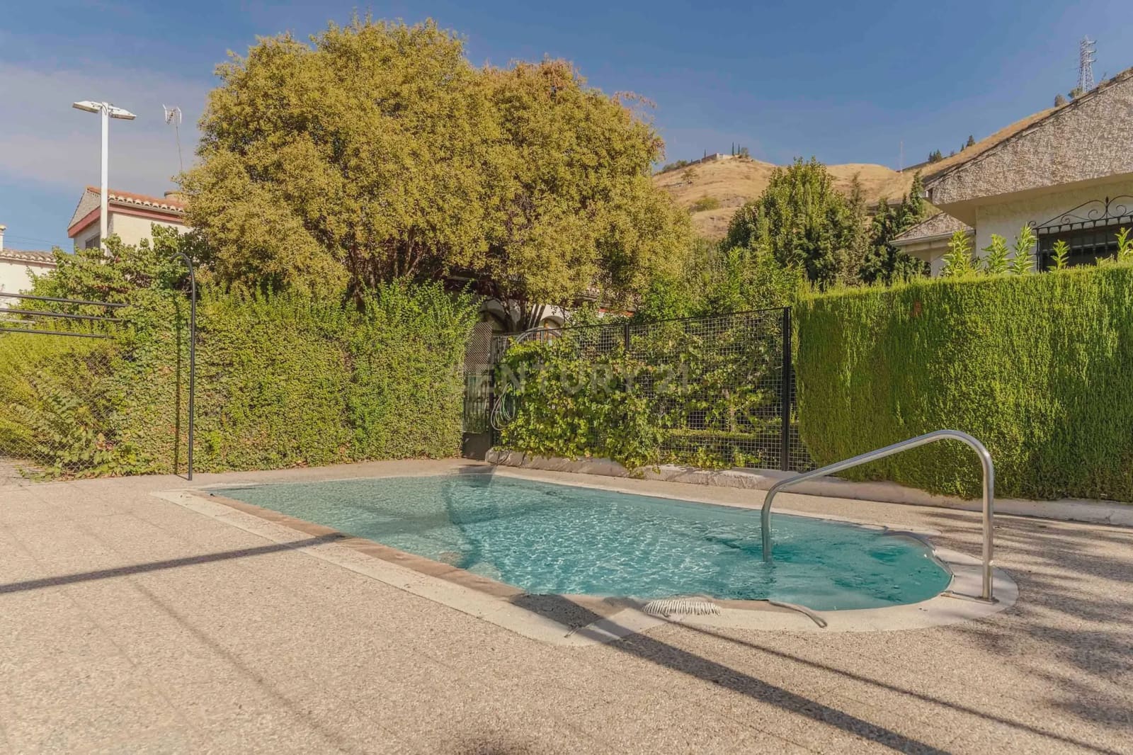 6 soverom Villa til salgs i Granada by med garasje - € 1 040 000 (Ref: 9294014)