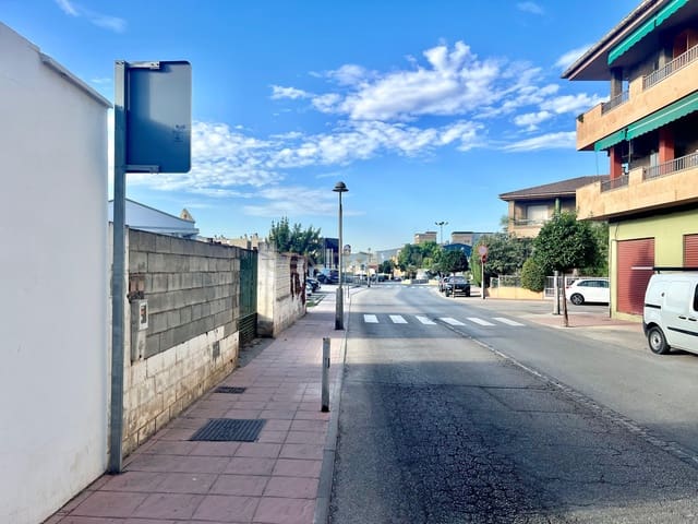 Commercial for sale in Peligros - € 215,000 (Ref: 9296085)