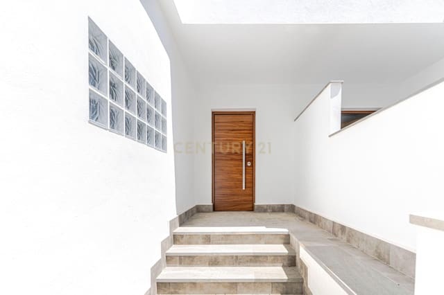 4 soveværelse Byhus til salg i Quéntar - € 199.900 (Ref: 9301801)