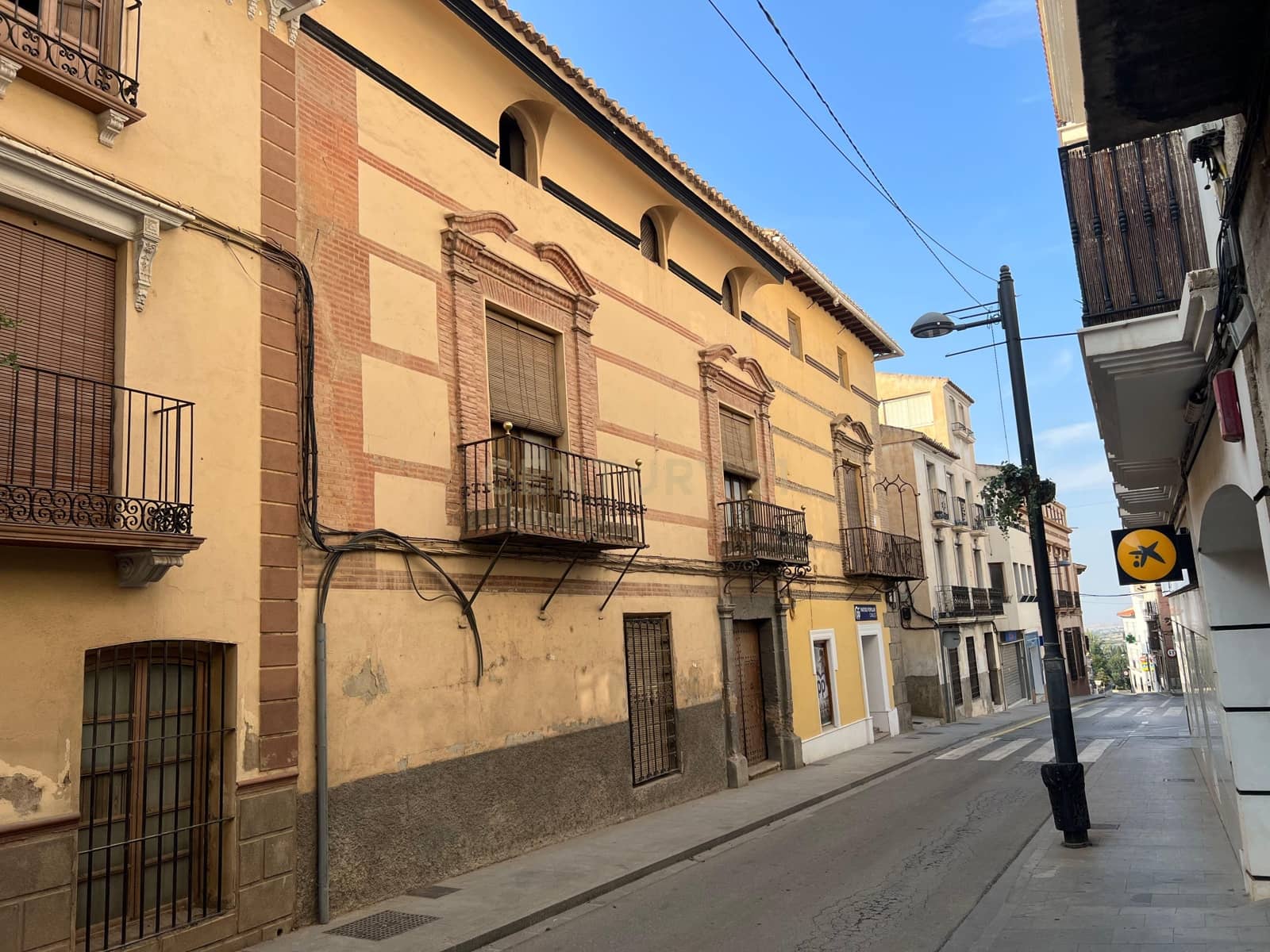 8 soveværelse Byhus til salg i Caniles med garage - € 145.000 (Ref: 9308775)