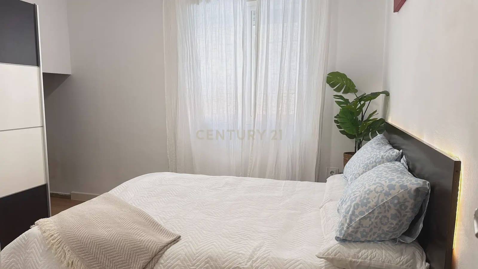 2 bedroom Apartment for sale in Ogijares - € 129,000 (Ref: 9308776)