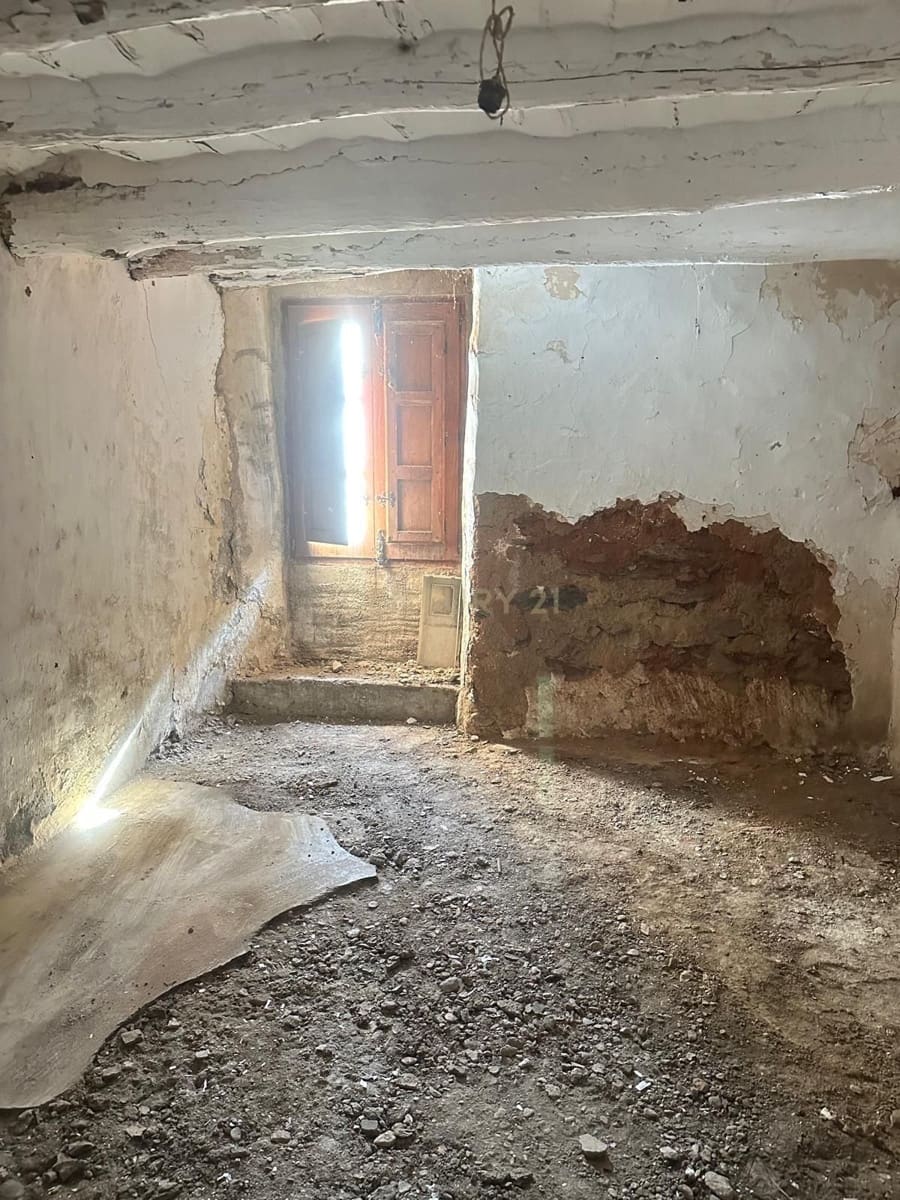 4 sypialnia Dom na sprzedaż w Portugos - 70 000 € (Ref: 9308778)