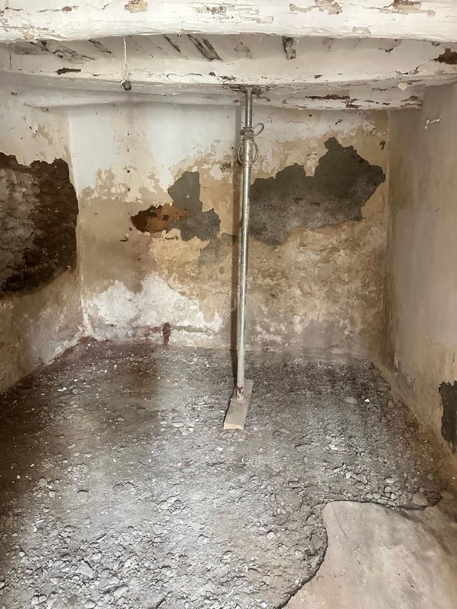 4 sypialnia Dom na sprzedaż w Portugos - 70 000 € (Ref: 9308778)