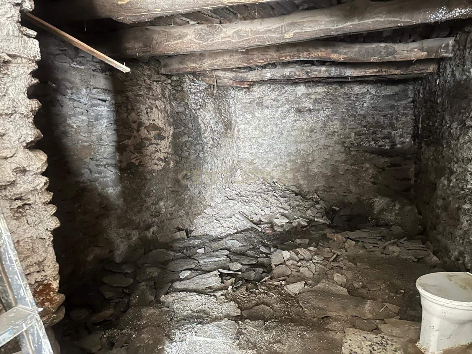 4 sypialnia Dom na sprzedaż w Portugos - 70 000 € (Ref: 9308778)