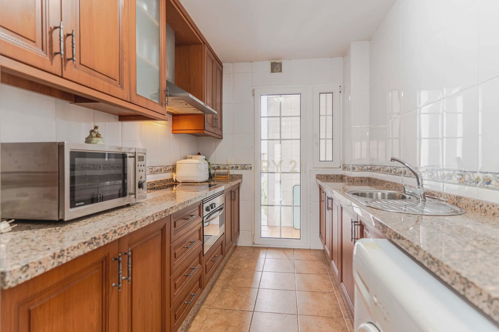 3 slaapkamer Flat te koop in Motril - € 135.000 (Ref: 9308779)