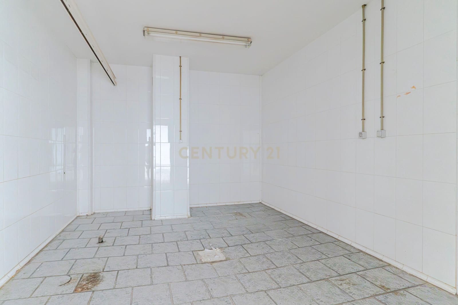 Erhverv til salg i Santa Fe - € 199.500 (Ref: 9308781)