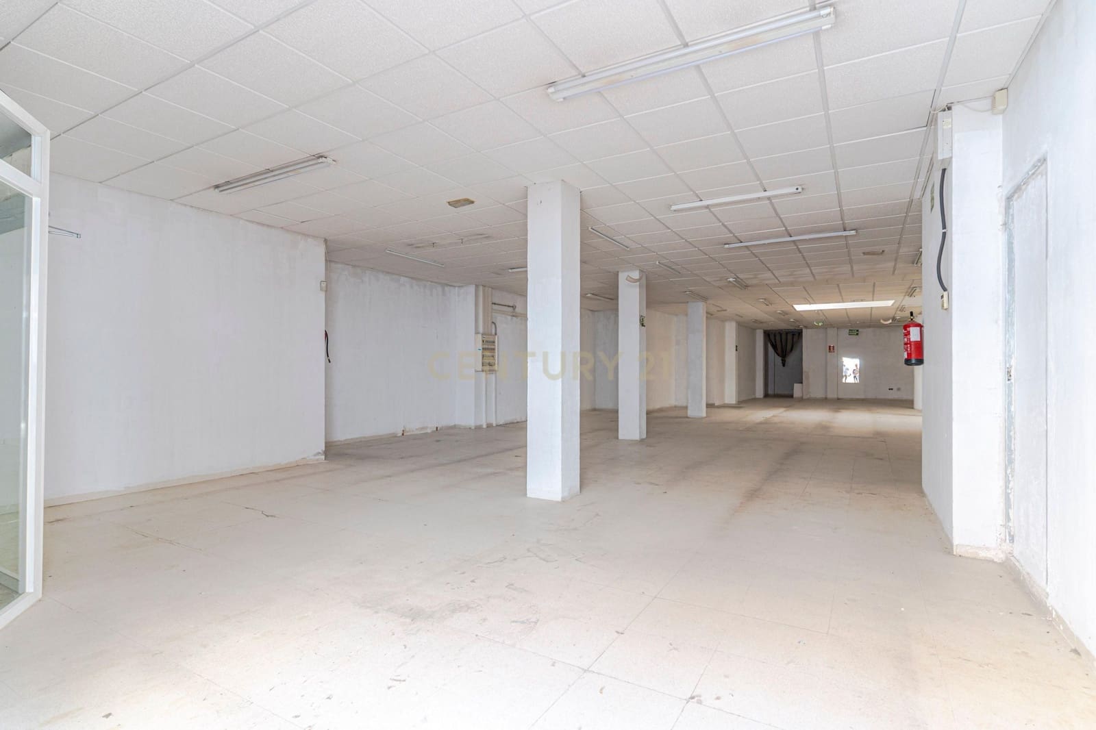 Erhverv til salg i Santa Fe - € 199.500 (Ref: 9308781)