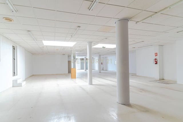 Commercial for sale in Santa Fe - € 199,500 (Ref: 9308781)