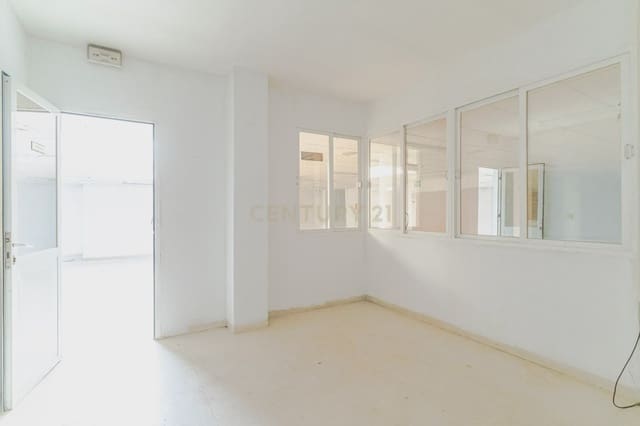 Commercial for sale in Santa Fe - € 199,500 (Ref: 9308781)