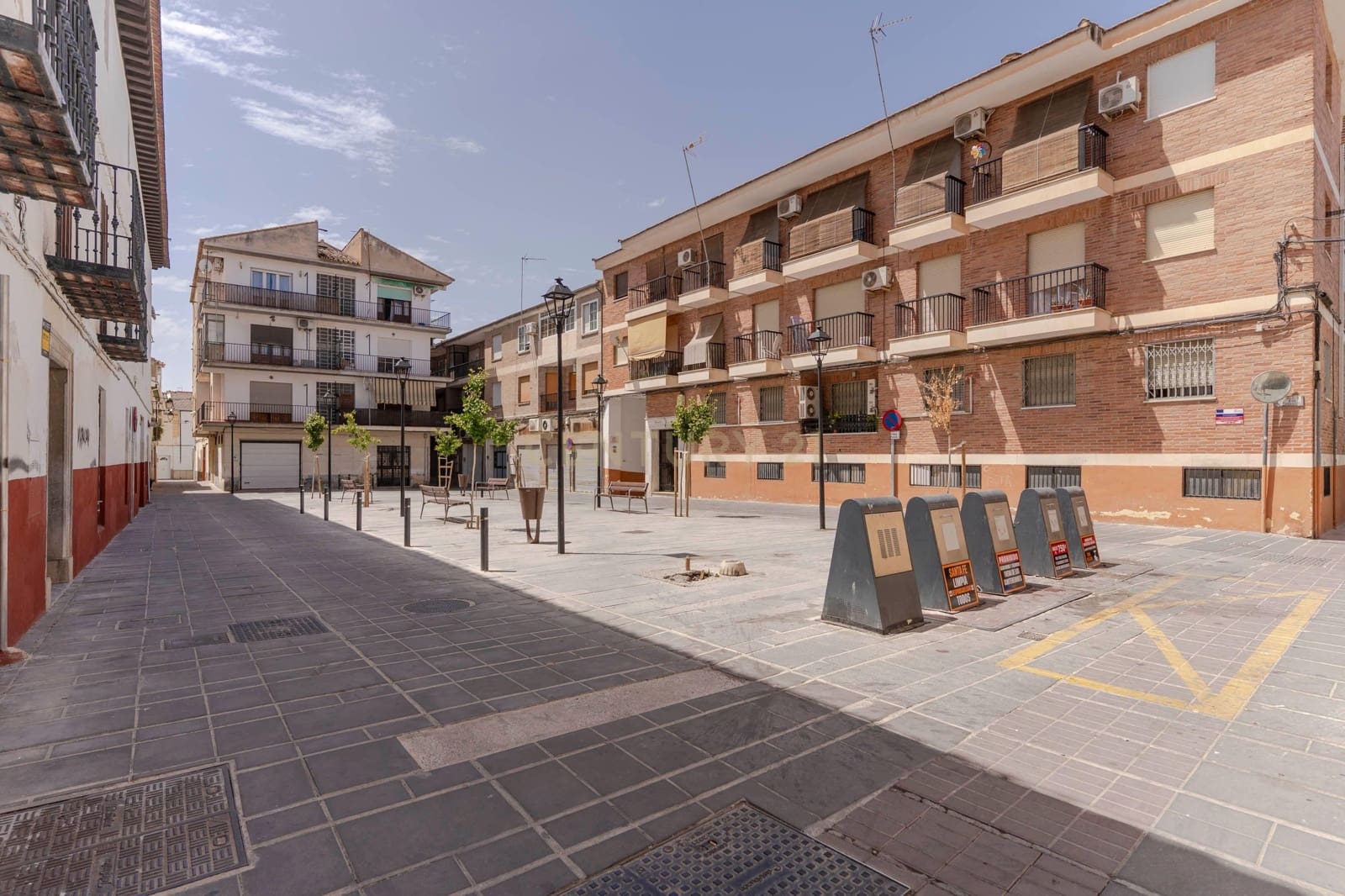 Erhverv til salg i Santa Fe - € 199.500 (Ref: 9308781)