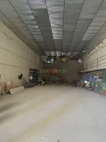 Commercial for sale in Las Mesas - € 250,000 (Ref: 9308782)