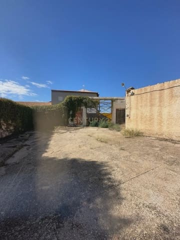 Commercial for sale in Las Mesas - € 250,000 (Ref: 9308782)