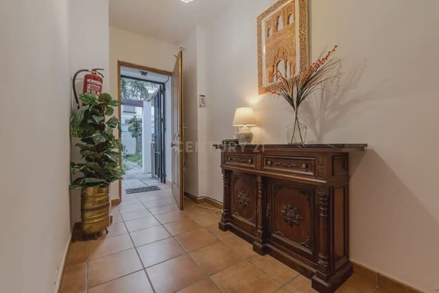 6 slaapkamer Rijtjeshuis te koop in Albaicin, Granada stad - € 830.000 (Ref: 9308785)