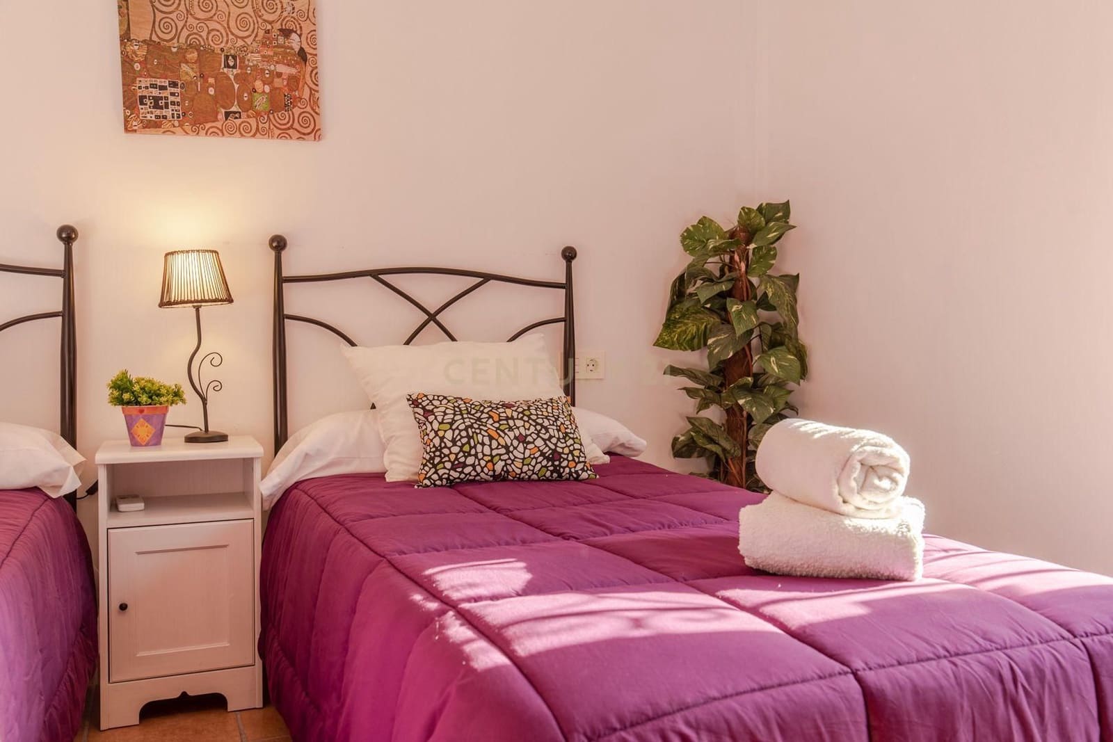 6 slaapkamer Rijtjeshuis te koop in Granada stad - € 830.000 (Ref: 9308785)