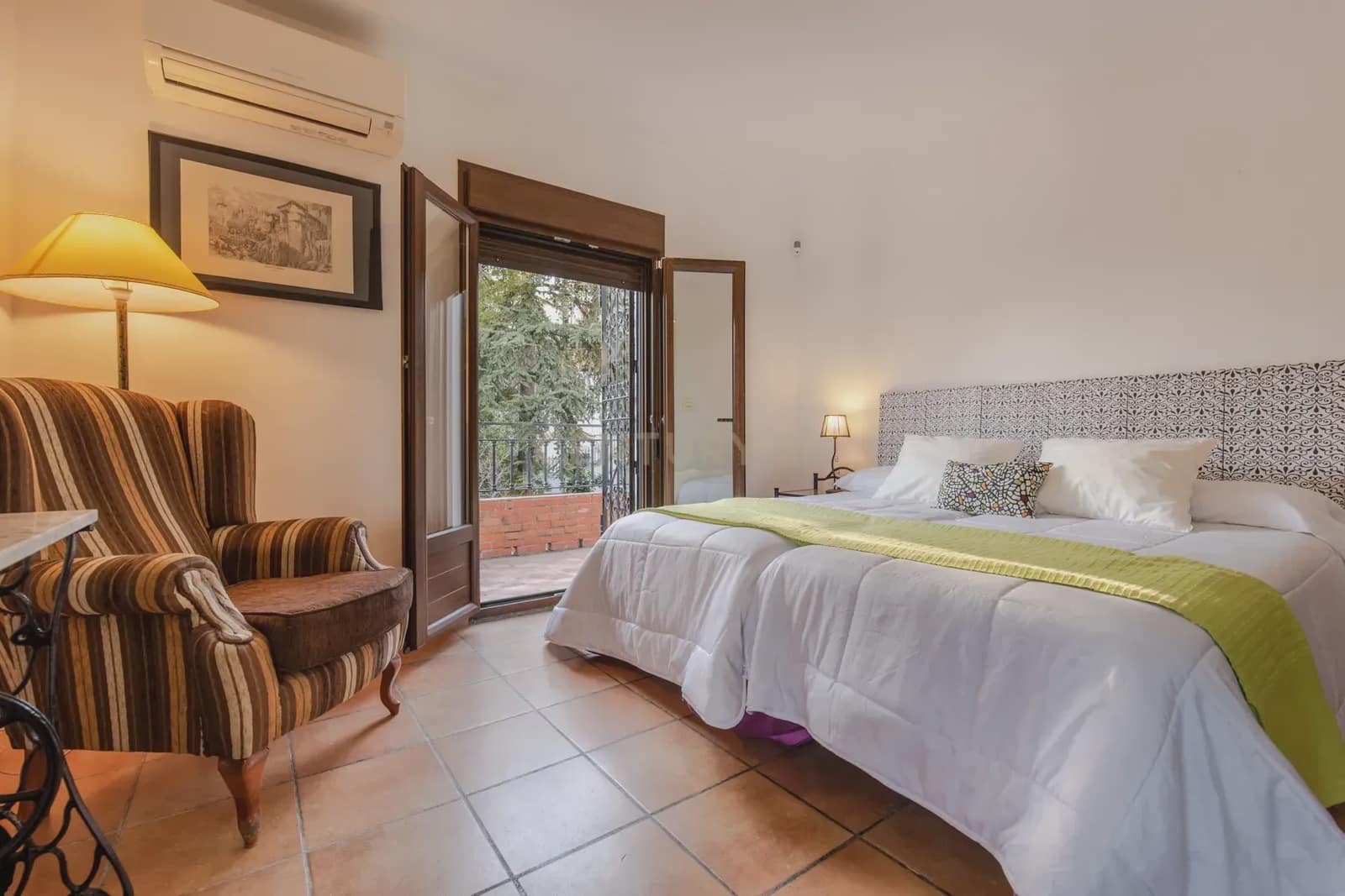 6 slaapkamer Rijtjeshuis te koop in Granada stad - € 830.000 (Ref: 9308785)