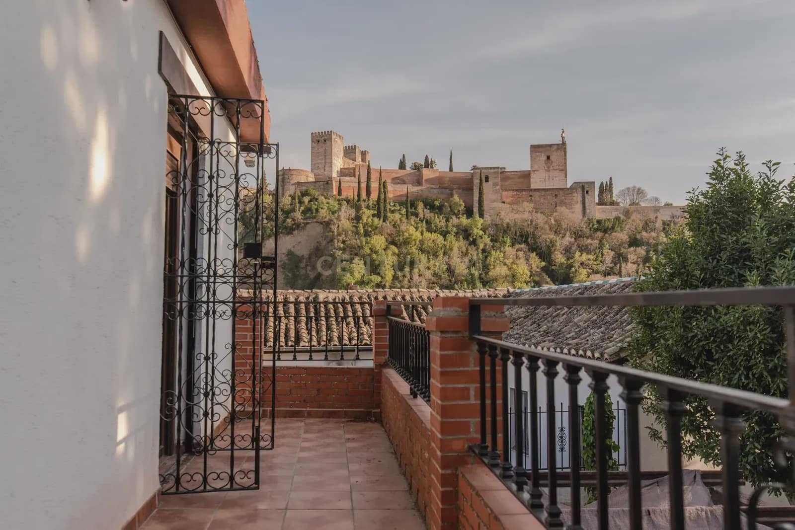 6 slaapkamer Rijtjeshuis te koop in Granada stad - € 830.000 (Ref: 9308785)