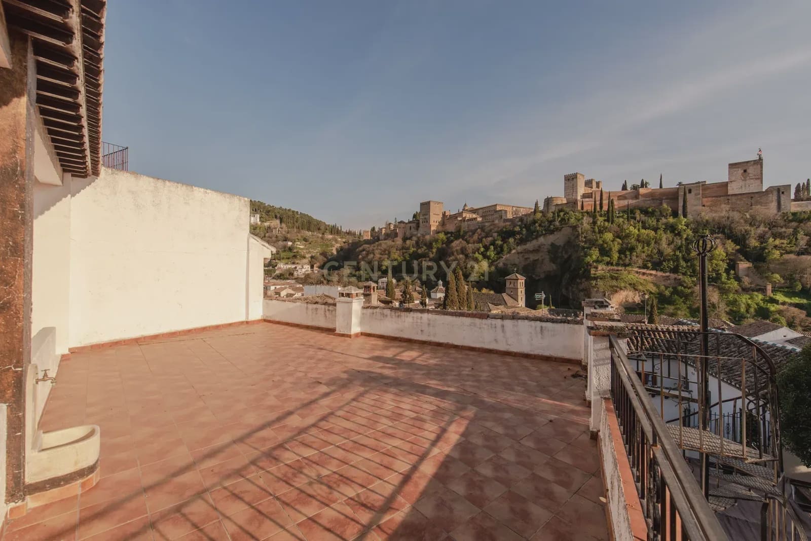 6 slaapkamer Rijtjeshuis te koop in Granada stad - € 830.000 (Ref: 9308785)