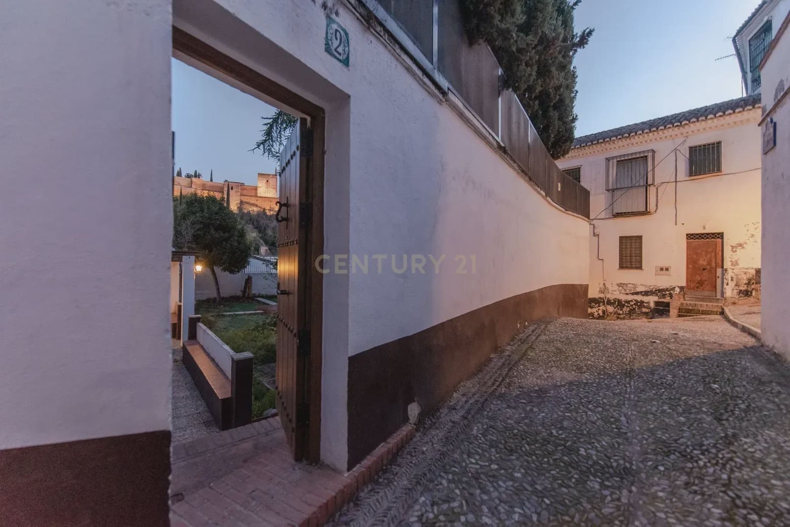 6 slaapkamer Rijtjeshuis te koop in Granada stad - € 830.000 (Ref: 9308785)