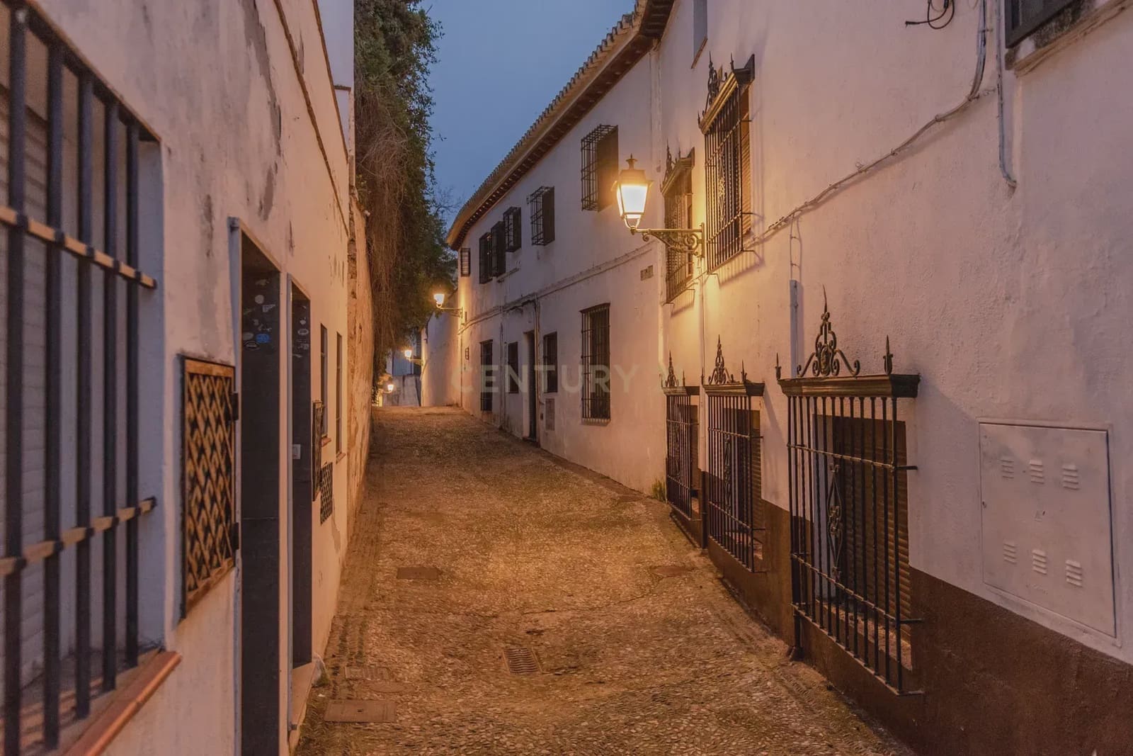 6 slaapkamer Rijtjeshuis te koop in Granada stad - € 830.000 (Ref: 9308785)